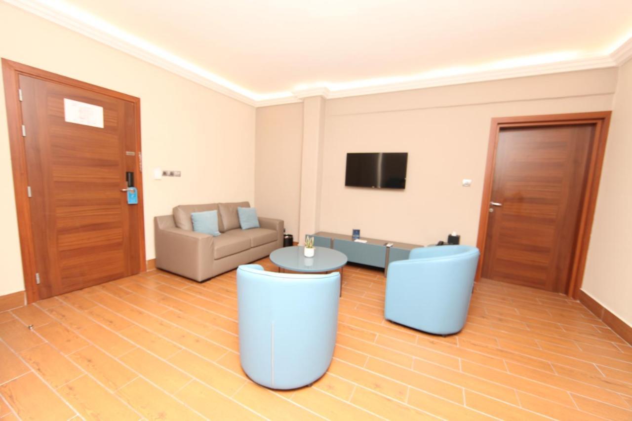 Hotel La Falaise Bonapriso Douala Exterior photo